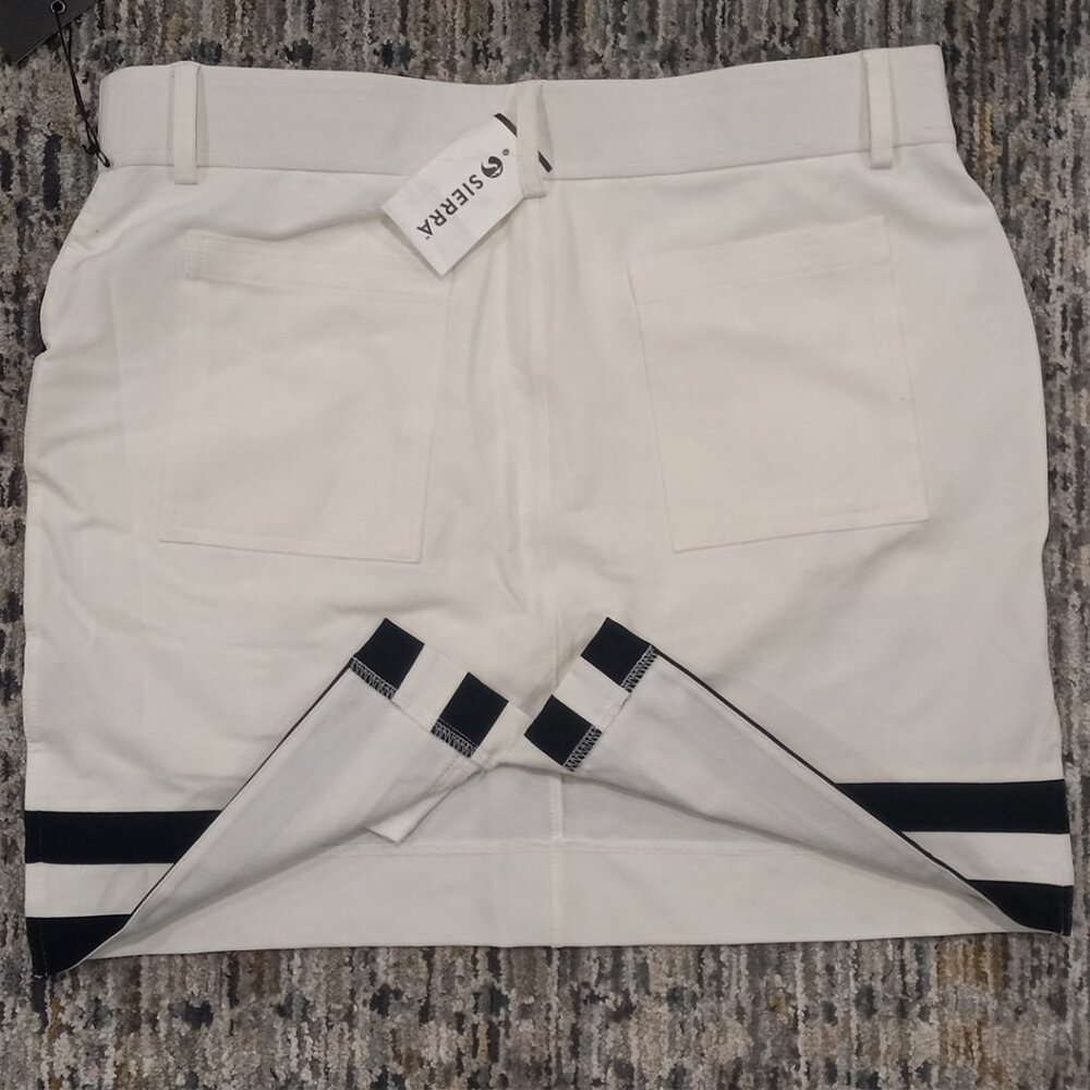 Belyn Key Chalk Onyx Oxford Skirt for Women (Tennis Style)